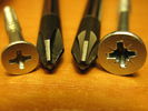 800px-PHILLIPS_and_POZIDRIV_screwdrivers_and_screw.JPG