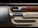 2010-Land-Rover-Discovery-4-Door-Panel-1280x960.jpg