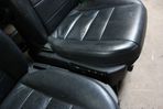 D3_LEATHER_FRONT_SEATS_5.jpg